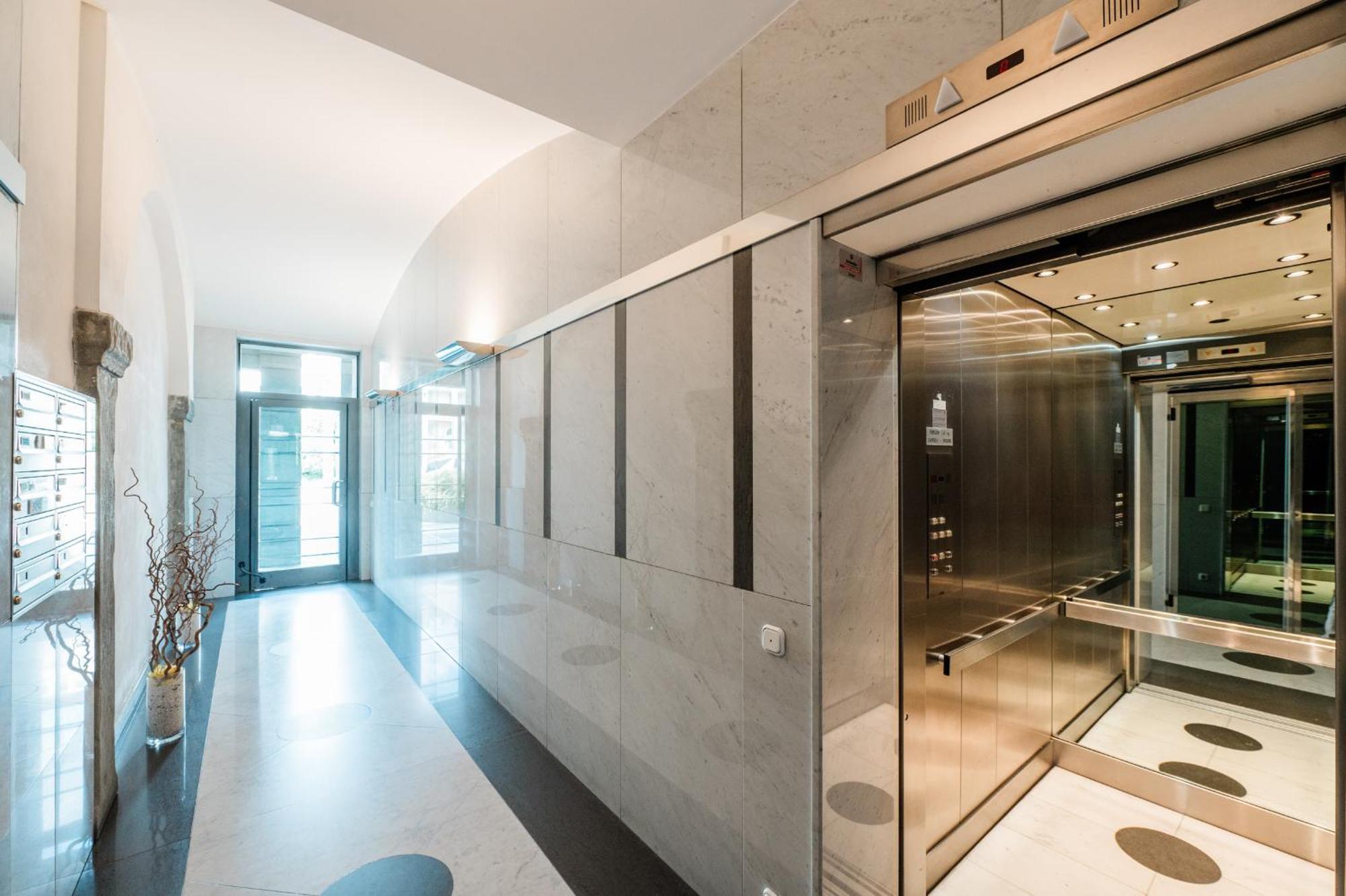 P&P Luxury Apartment Bergamo Luaran gambar